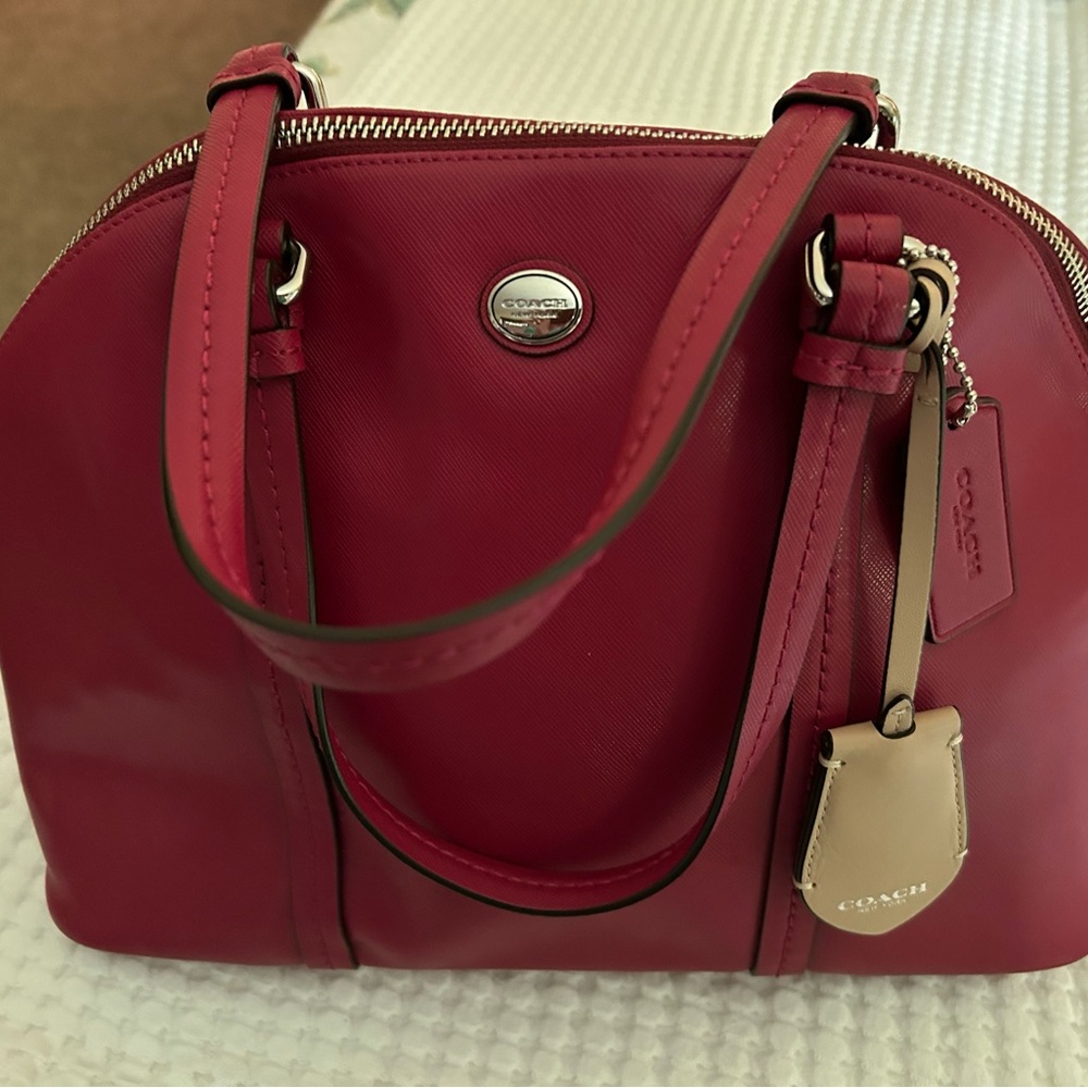 Red Coach bag with detachable shoulder strap EUC